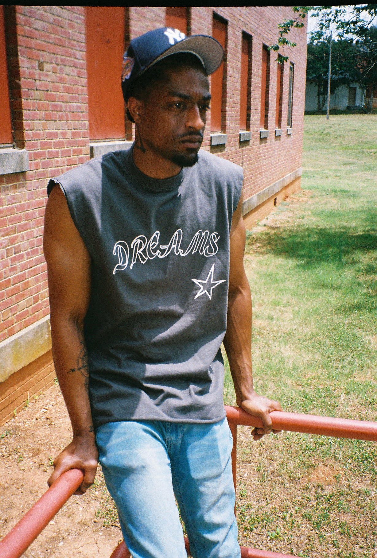 ‘Dreams’ Heavyweight Sleeveless Tee