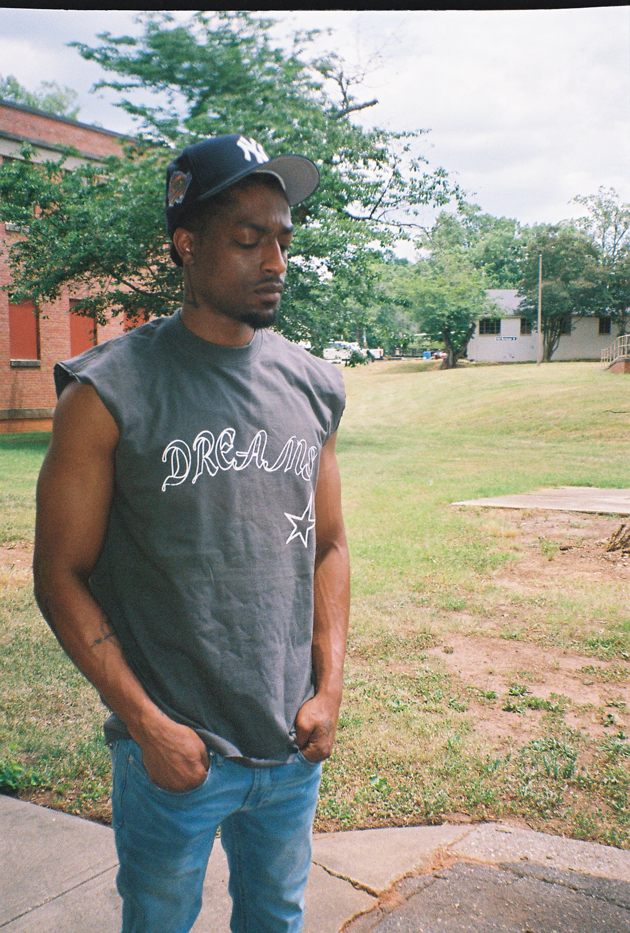 ‘Dreams’ Heavyweight Sleeveless Tee